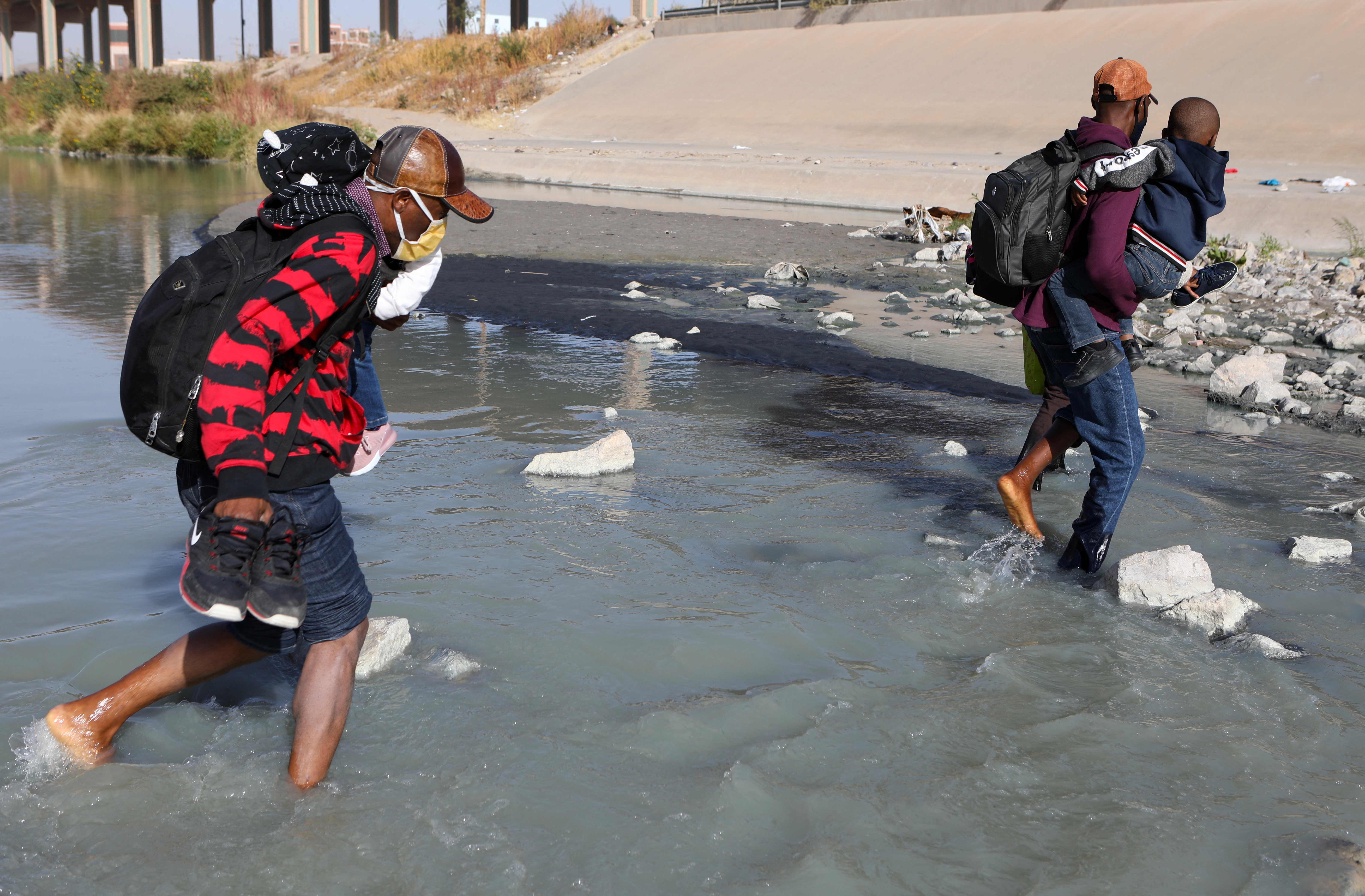 EE. UU. reanuda el programa migratorio “Quédate en México” y esto se debe saber