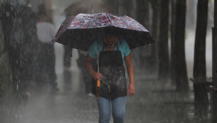 Lluvias continuarán hasta la otra semana y a Insivumeh le preocupa cómo afectarán la Meseta Central, Sur y Suroccidente del país