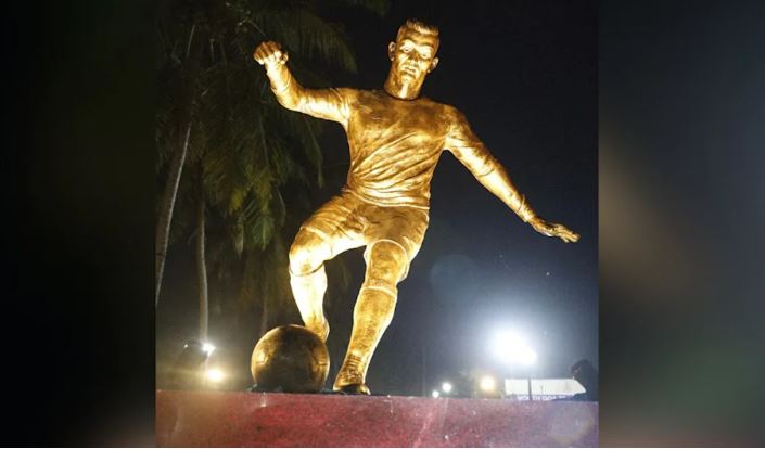 Una estatua de Cristiano Ronaldo provoca la furia de pobladores en India
