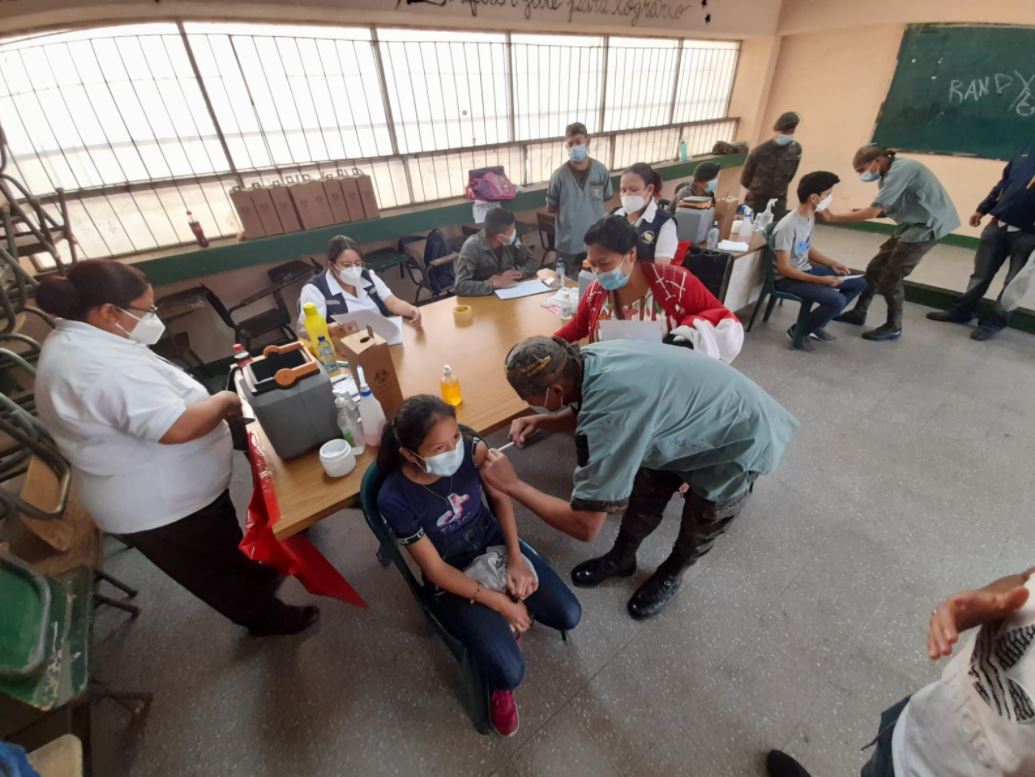 Tercera dosis contra el covid-19 ya se aplica en centros&hellip;