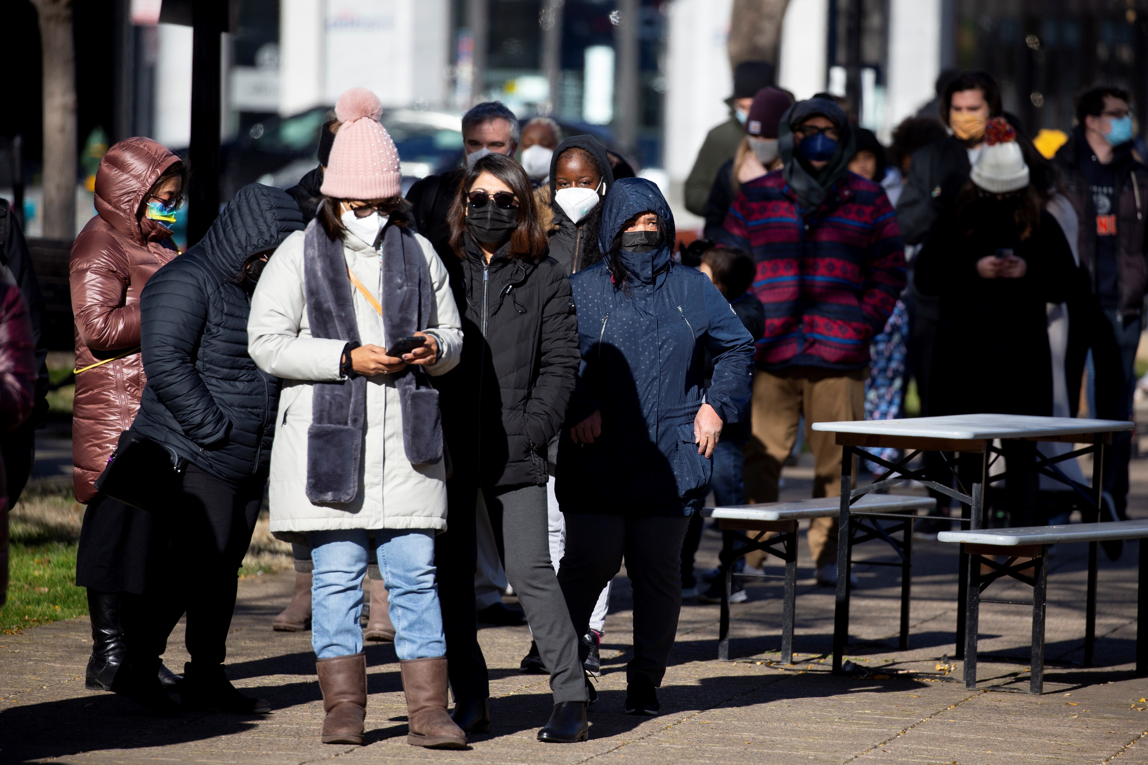 Ómicron desplaza a la variante delta, ya es la dominante en Estados Unidos