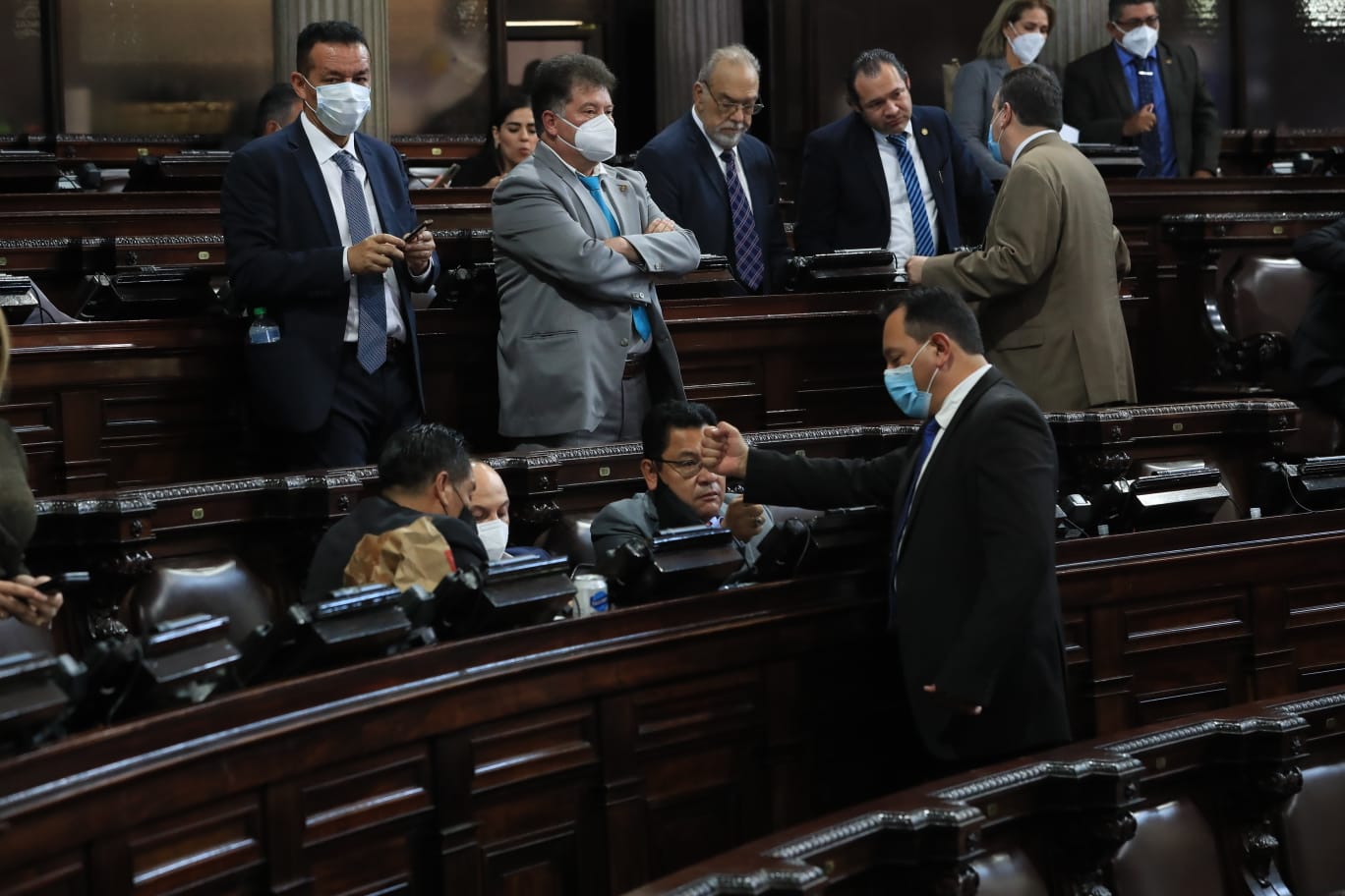 Diputados reforman ley que beneficia a los adultos mayores, quienes ahora recibirán Q100 más como aporte mensual