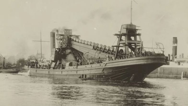 Canal de Panamá: el pequeño barco escocés que fue clave para construir la gran obra de ingeniería