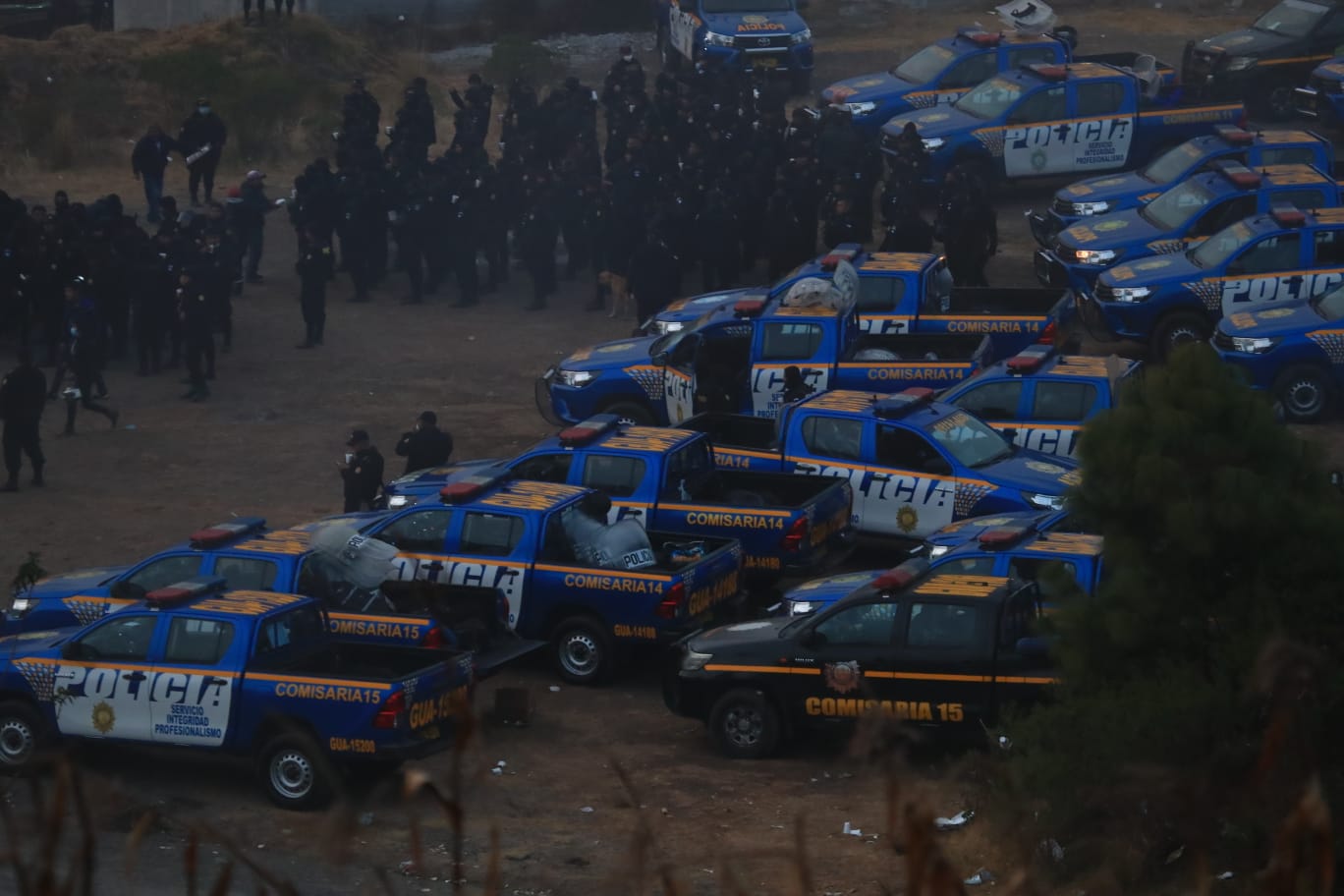 Videos muestran los últimos momentos de vida de Mauricio Canahuí, inspector de la PNC víctima del ataque de pobladores de Nahualá