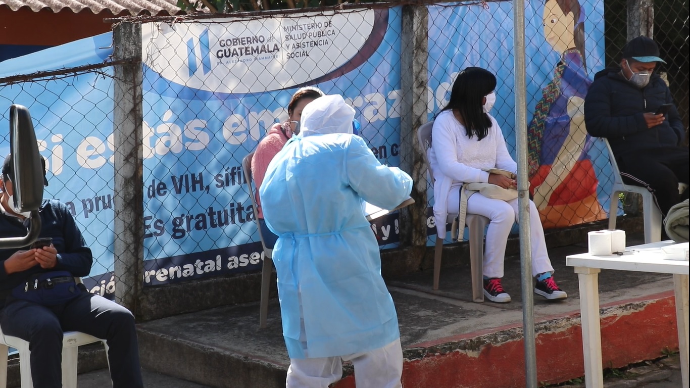 Inicia subida de contagios de covid-19 en Quiché; tranquilidad sobre la enfermedad finaliza en el departamento