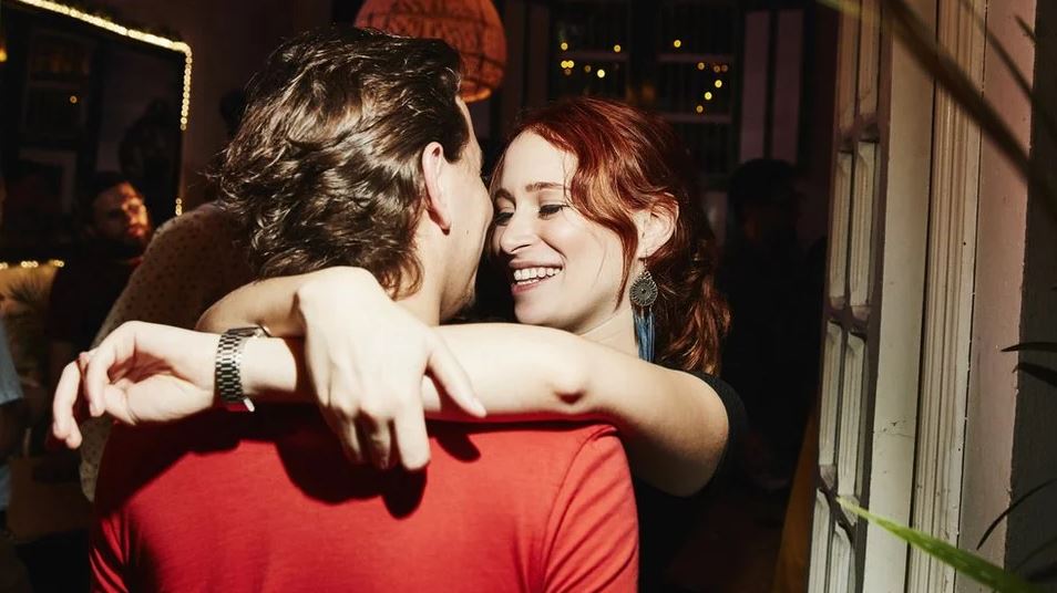 Por qué la generación Z es más pragmática con respecto al amor