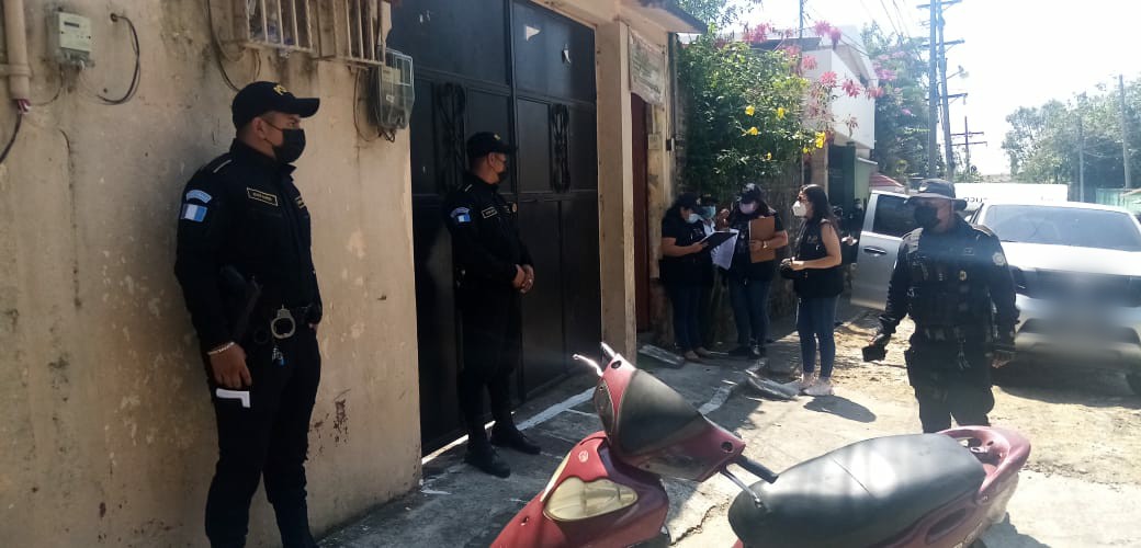 Lo que encontraron las autoridades durante allanamientos por la muerte de colombianos en Mazatenango