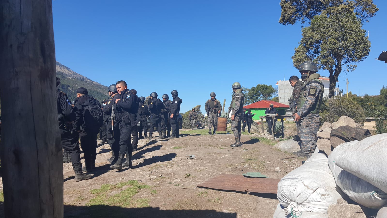 Este es el estado de los soldados que fueron atacados a balazos mientras mediaban en el conflicto de Ixchiguán y Tajumulco