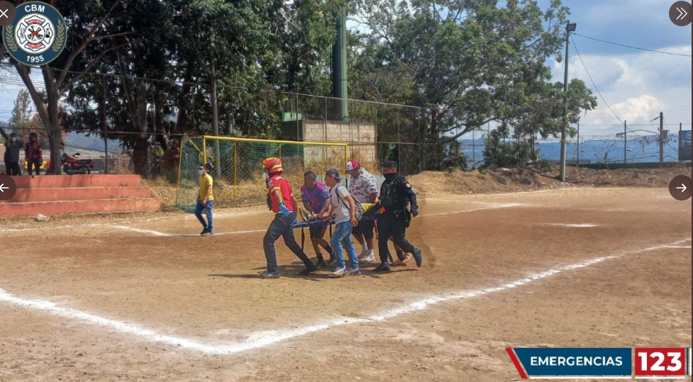 Disparan contra un grupo de personas que jugaba futbol en zona 13 (hay un muerto y siete heridos)