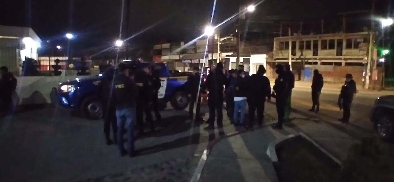 Operativo en centro nocturno de Xela