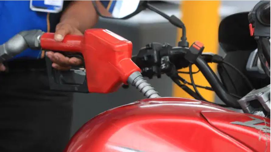 Giammattei habla de la propuesta que enviará al Congreso por la crisis del precio de las gasolinas en Guatemala