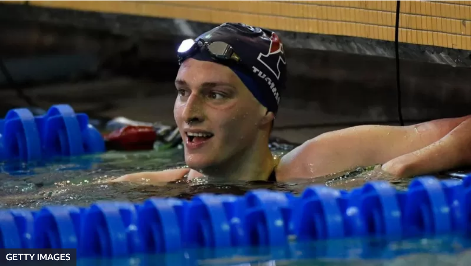 La polémica por Lia Thomas, la primera nadadora transgénero en ganar una competencia universitaria de élite en Estados Unidos