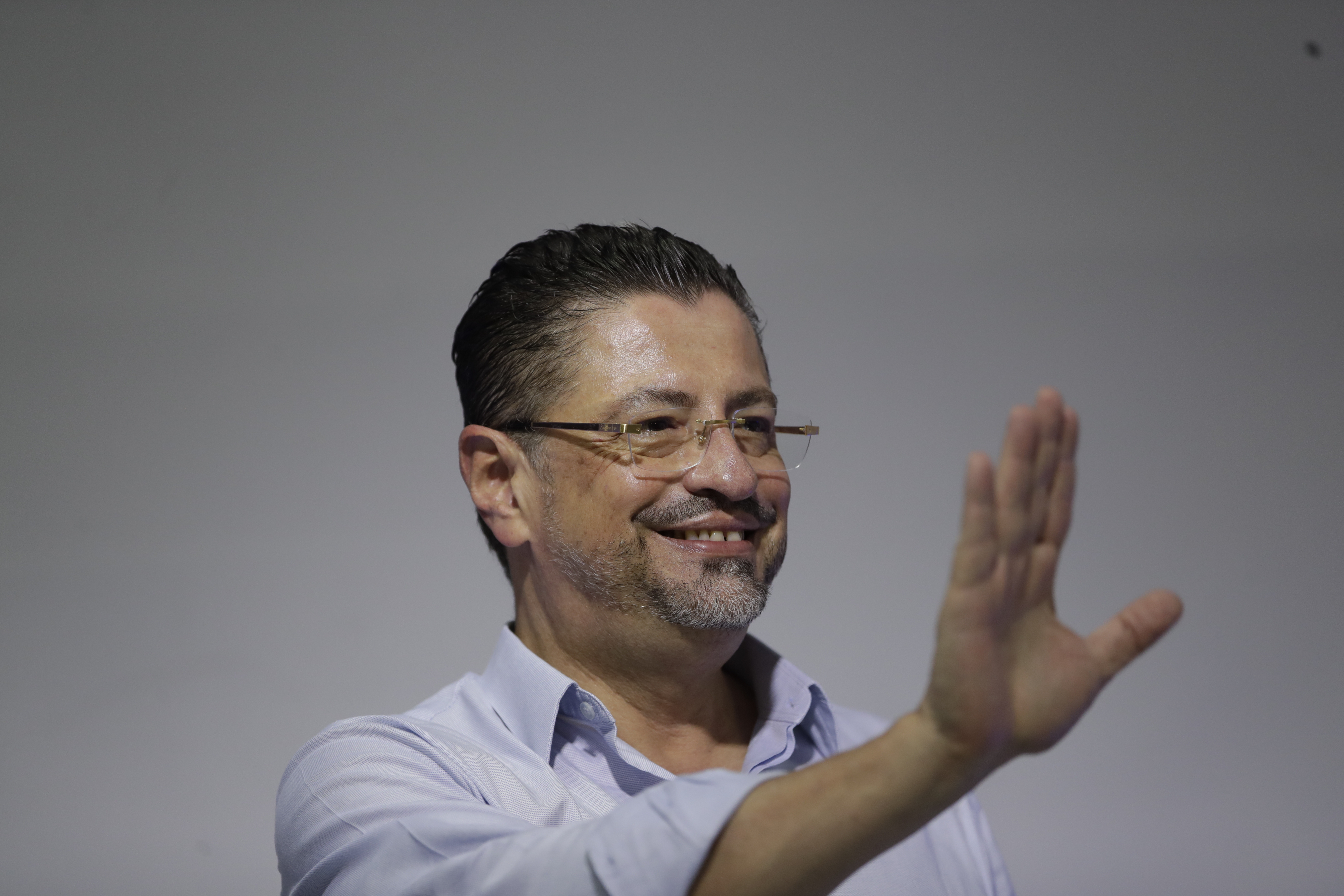 Rodrigo Chaves gana la Presidencia de Costa Rica al obtener el 52,86 % de los votos