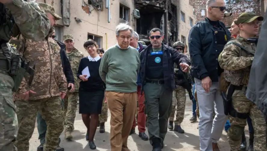 Rusia y Ucrania: dos explosiones sacuden Kiev mientras el secretario general de la ONU visita a Zelensky