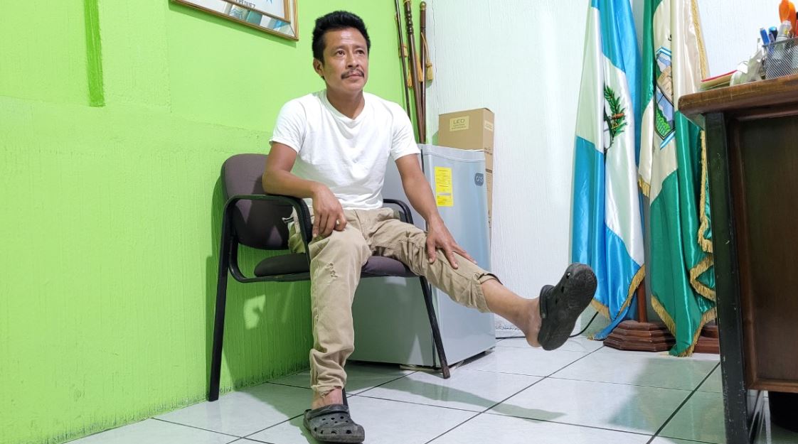 Poblador que casi muere aplastado representando la Crucifixión de Jesús relata la angustia que vivió en Suchitepéquez
