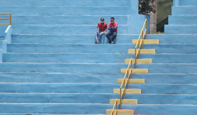 Aficionados en el Trébol