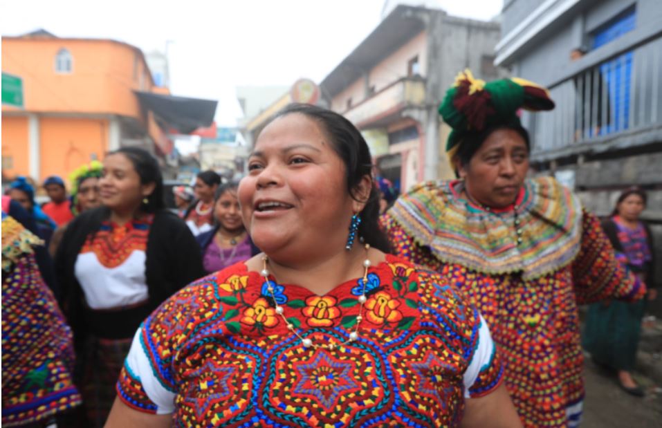 Con música y comida tradicional: así recibió San Mateo Ixtatán a Juana Alonzo, quien estuvo presa injustamente casi ocho años en México