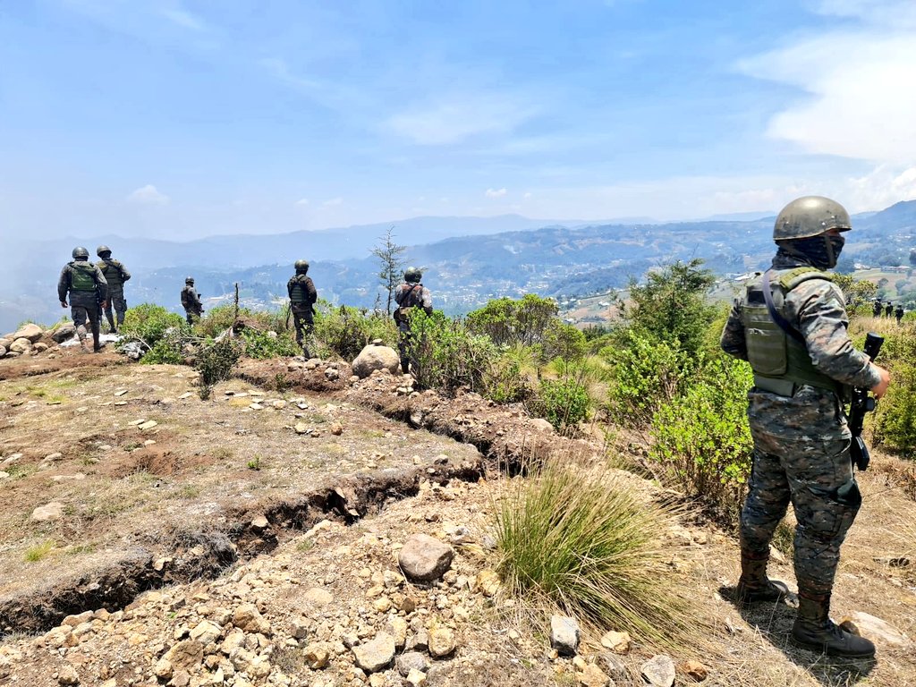 Conflicto entre Ixchiguán y Tajumulco: se registra balacera y se habla de tres civiles muertos y un comisario de la PNC herido