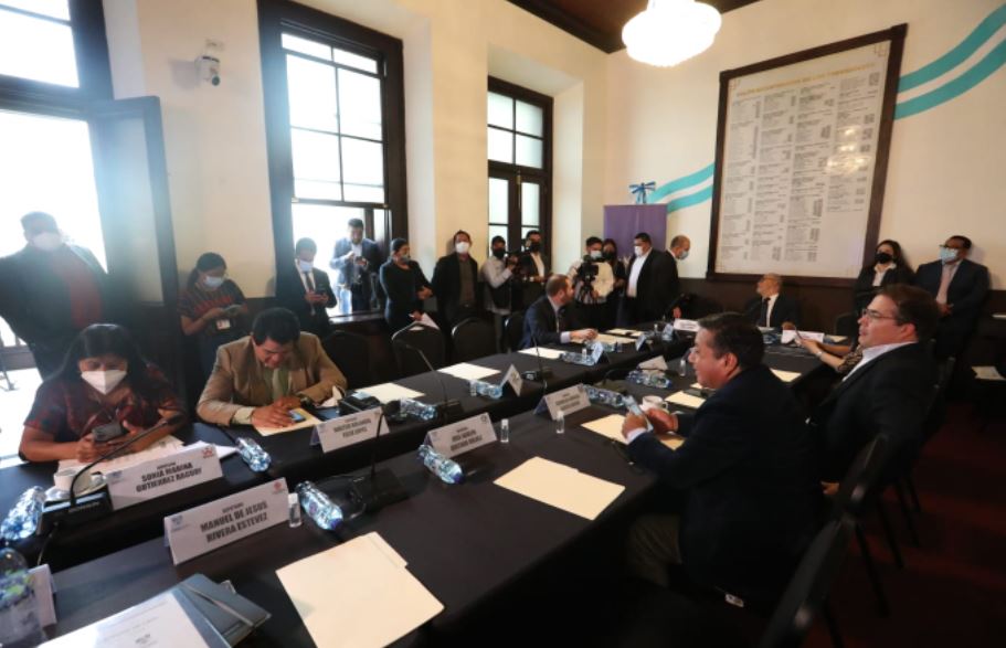 Los nueve postulantes a dirigir la PDH que quedaron fuera de la lista (y los pasos que siguen en el proceso)