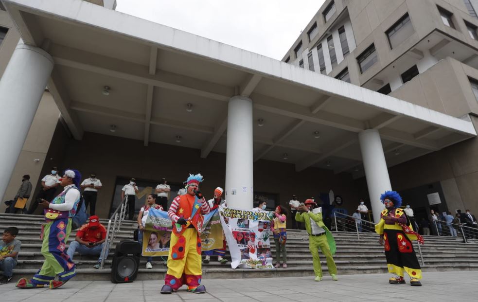 Desaparición de pareja de payasos: familiares dan nuevos detalles del evento al que asistirían los esposos y denuncian amenazas