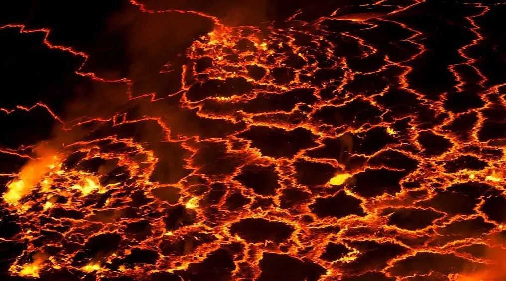 Las colosales masas amorfas en el interior de la Tierra que intrigan a los científicos