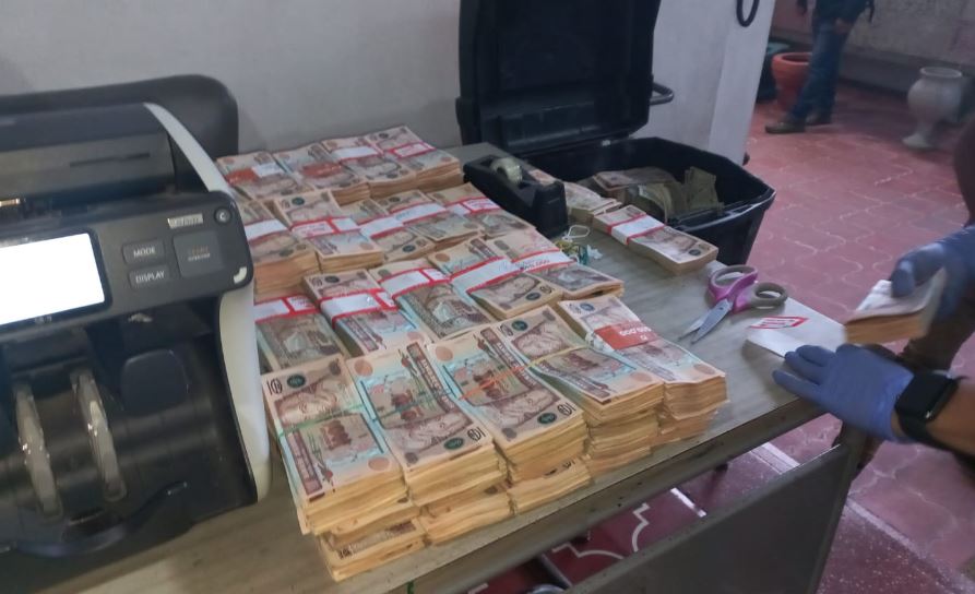 Galería: Miles de municiones, casi Q1 millón en efectivo y los otros hallazgos durante cateos en Alta Verapaz