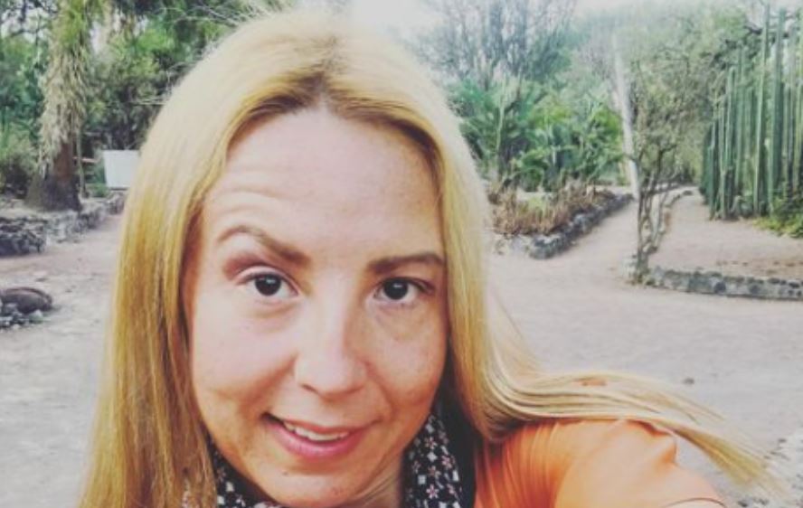 “Medium alienígena” Mafe Walker habla con turistas mexicanos y les dio este mensaje