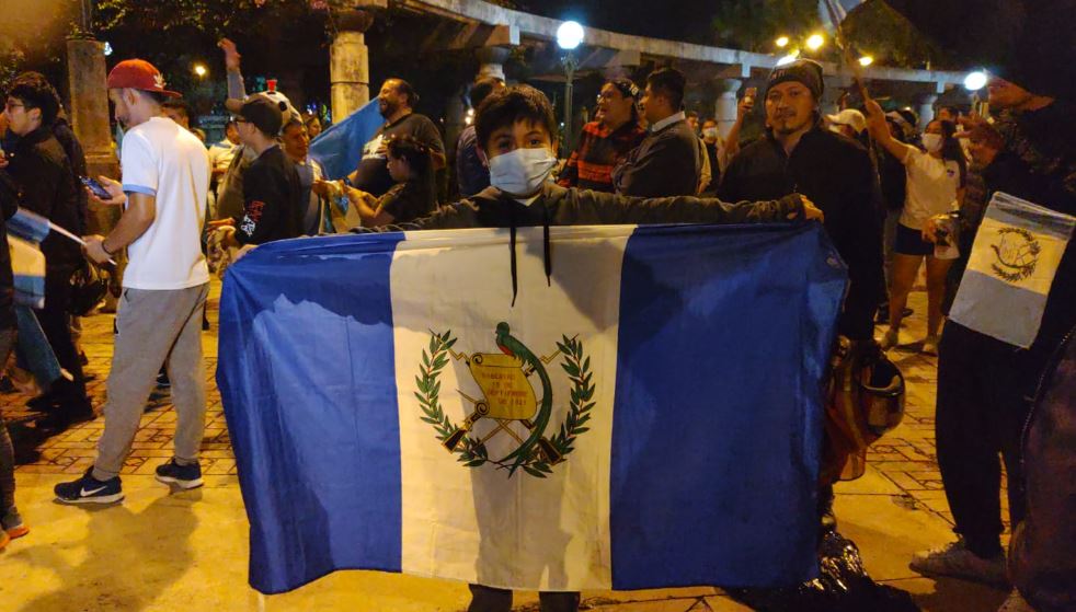 Videos: la celebración de los aficionados tras el pase de la Sub 20 al Mundial de Indonesia