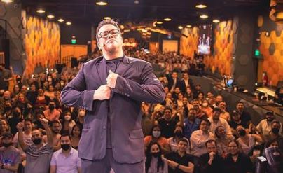 Comediante Franco Escamilla se presentará en Guatemala