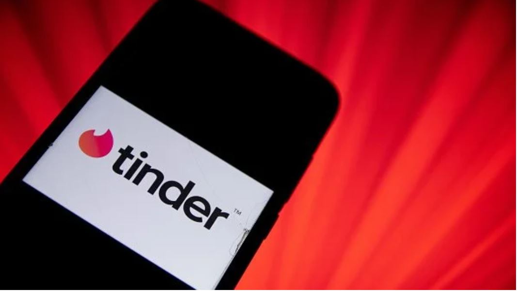 Tinder: las medidas que la compañía está tomando para proteger a las mujeres que usan la app
