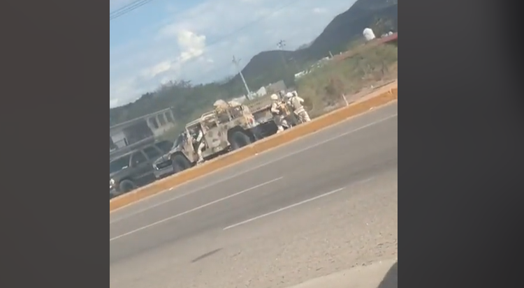 Videos: así fue el enfrentamiento entre supuestos narcos y soldados mexicanos en Altar, Sonora, que causó pánico