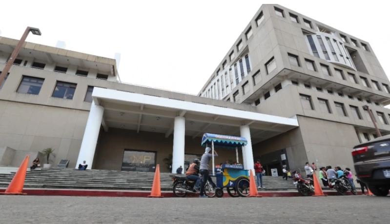 El MP de Consuelo Porras destituyó a 14 personas esta semana