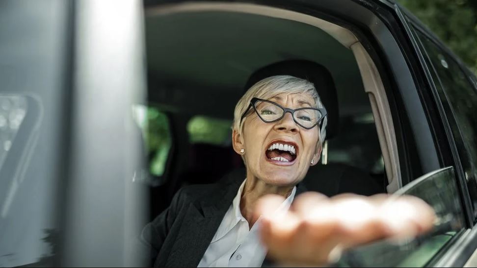 “La mala educación es como un virus que infecta a la gente y se propaga”