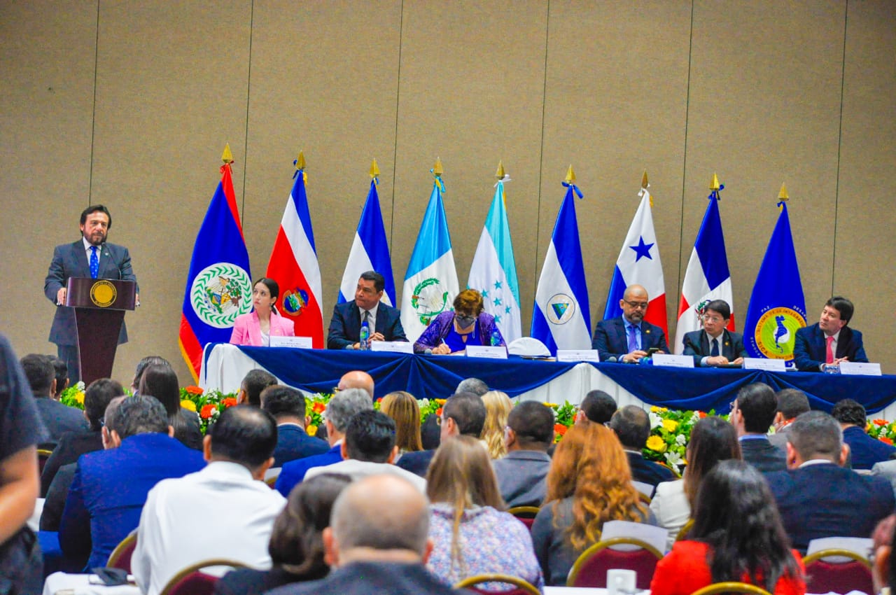 Guatemala y otros países discuten propuesta del gobierno de Bukele sobre integración centroamericana