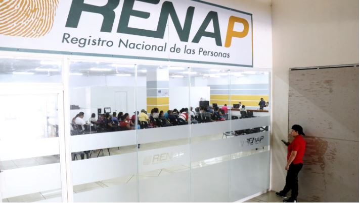Renap anuncia ampliación de horario en 13 oficinas para este 16 de agosto