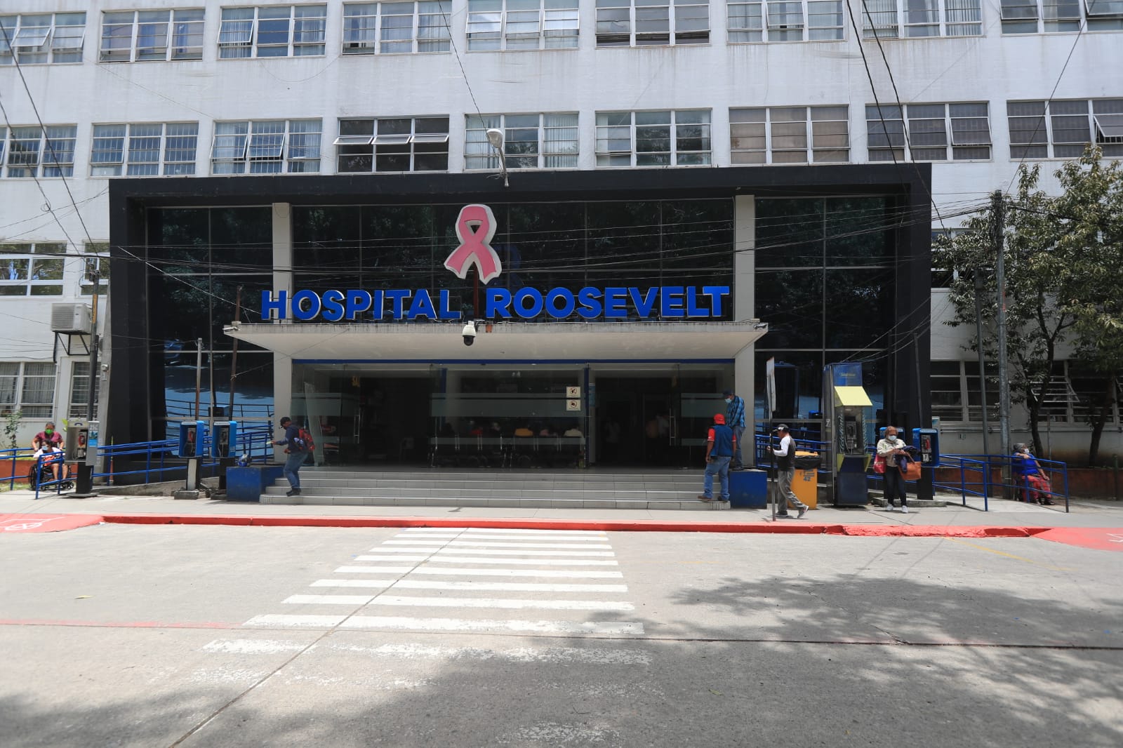 Gobernación revisará seguridad en el perímetro del Hospital Roosevelt ante solicitud de más presencia policial