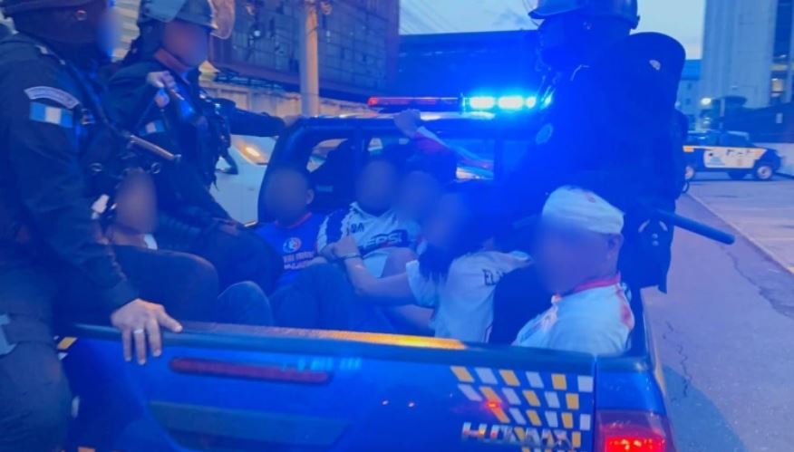 Disturbios entre aficionados de Municipal y Olimpia empañan la previa del duelo de octavos de final de la Liga Concacaf