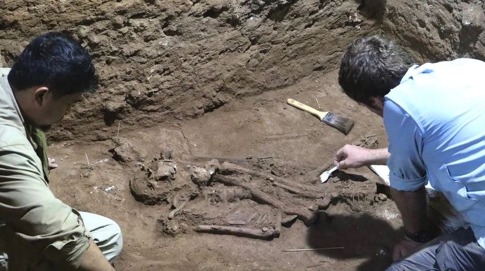 Descubren que los humanos hacían cirugías hace 31.000 años