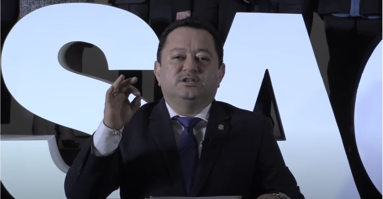 Usac: Mazariegos propone diálogo ante crisis universitaria, pero estudiantes lo desconocen como rector