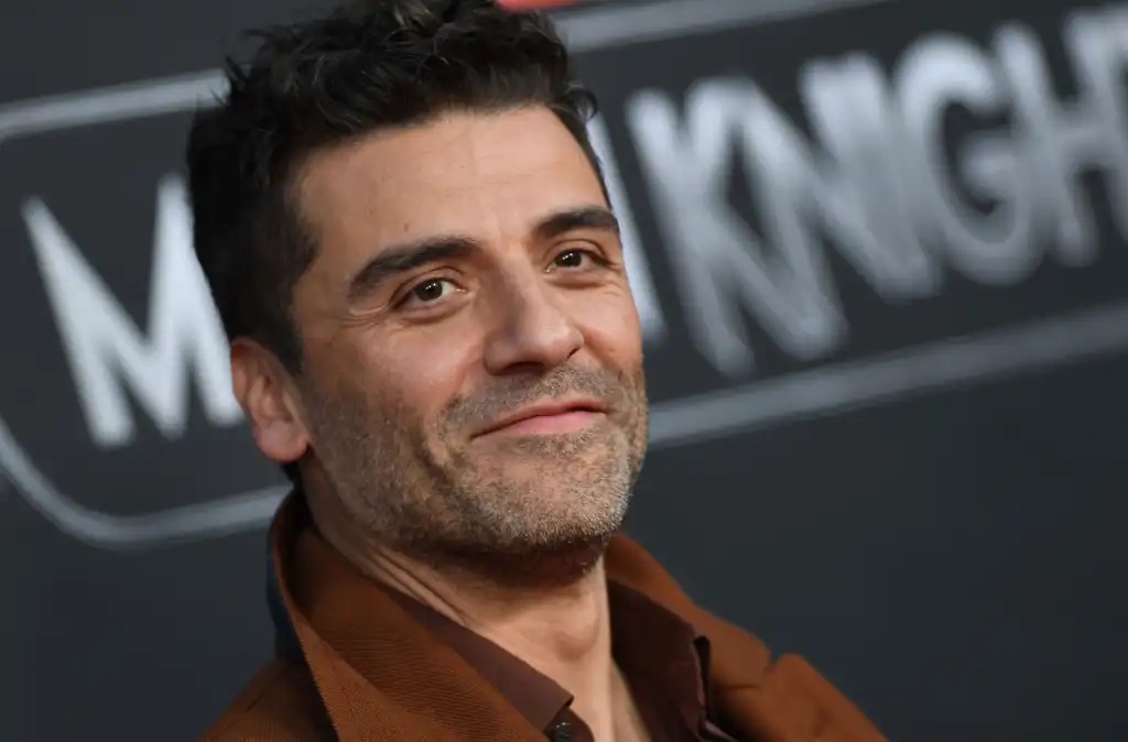 El actor Oscar Isaac estrena podcast para reconstruir “el caso Rosenberg”