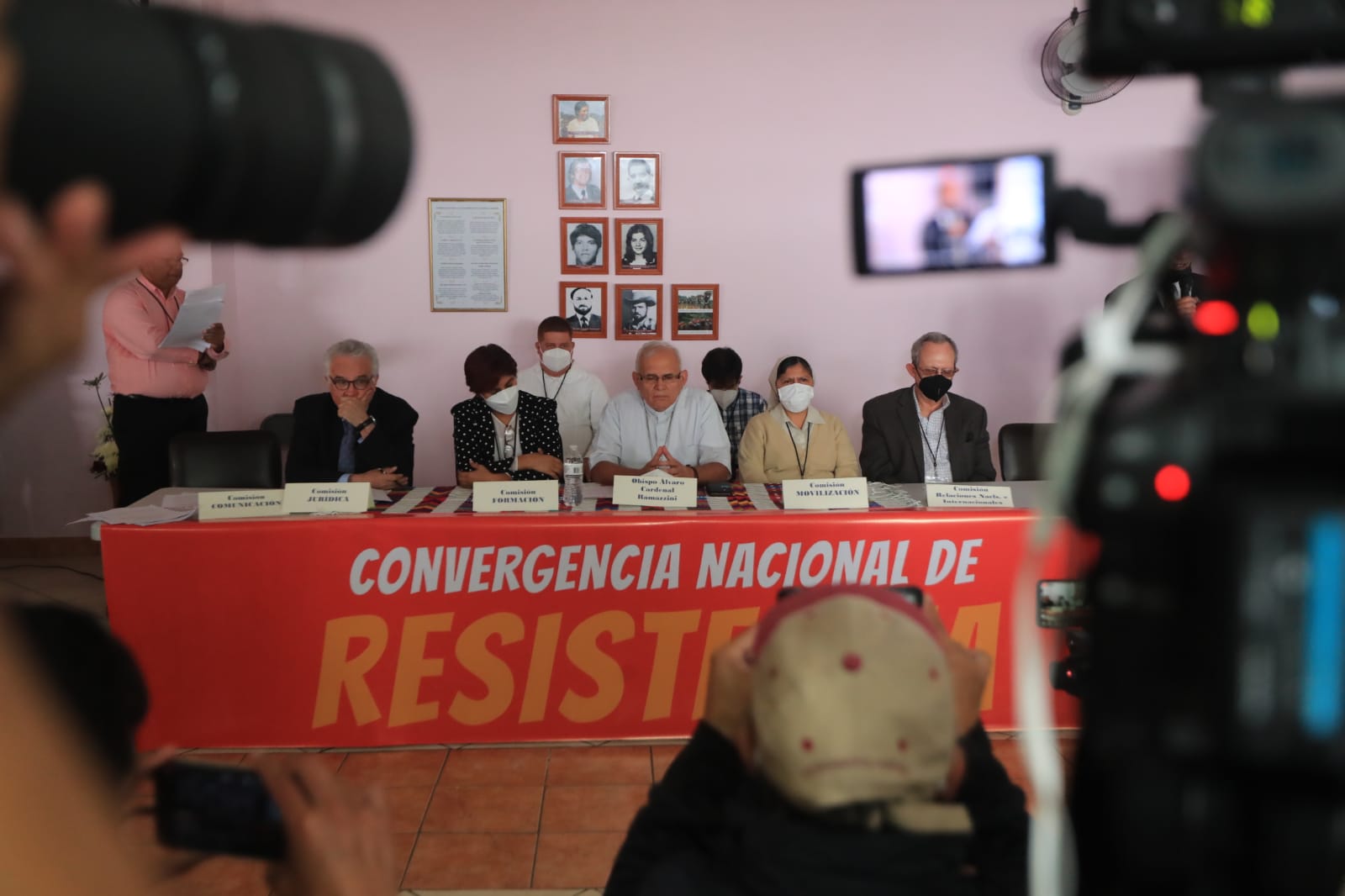 Se forma el colectivo Convergencia Nacional de Resistencia y señala que el país ha caído en una dictadura