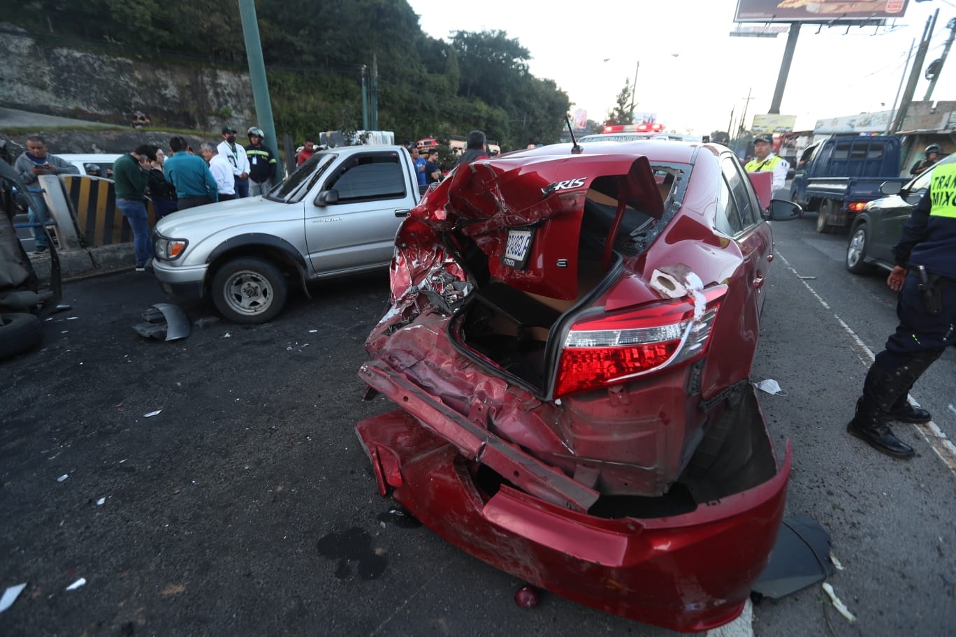 Las imágenes del choque múltiple en el km 19 de la ruta Interamericana