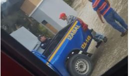 Video muestra presunta extorsión de agente de la PNC a migrantes en Izabal