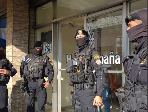 Las rutas y hoteles que utilizaban traficantes de personas para trasladar a migrantes por Guatemala, según el resultado del operativo Hacienda Río