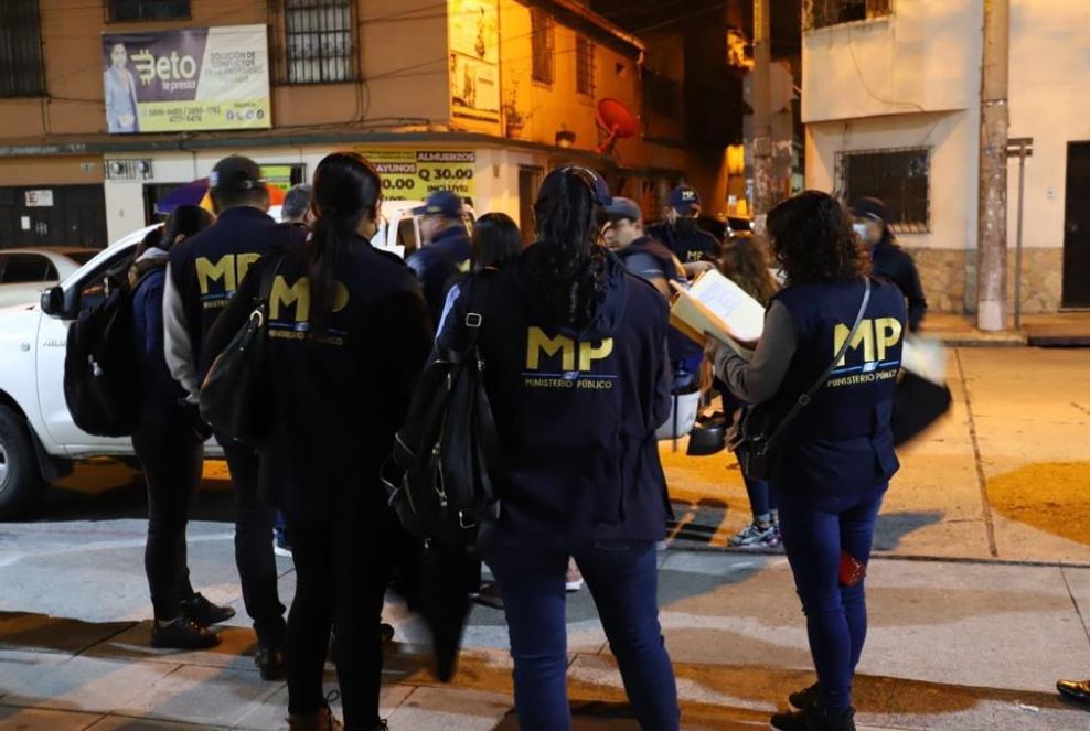 Detienen a 20 personas sindicadas de tráfico ilícito de migrantes y por explotación sexual