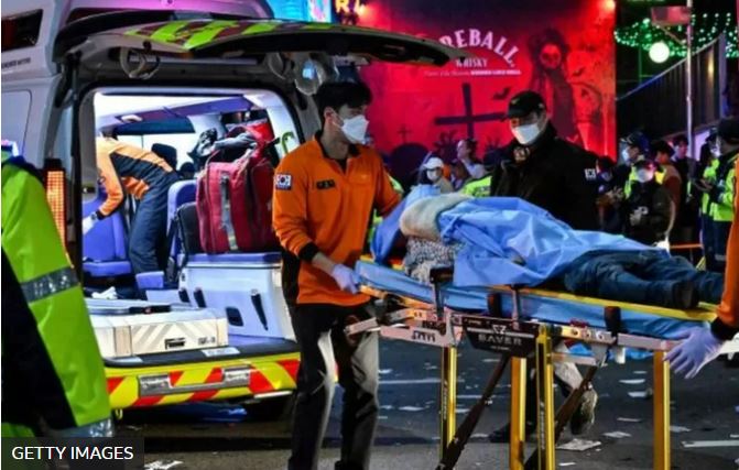 Halloween en Seúl: las dramáticas imágenes que deja la estampida que dejó más de 140 muertos en Corea del Sur