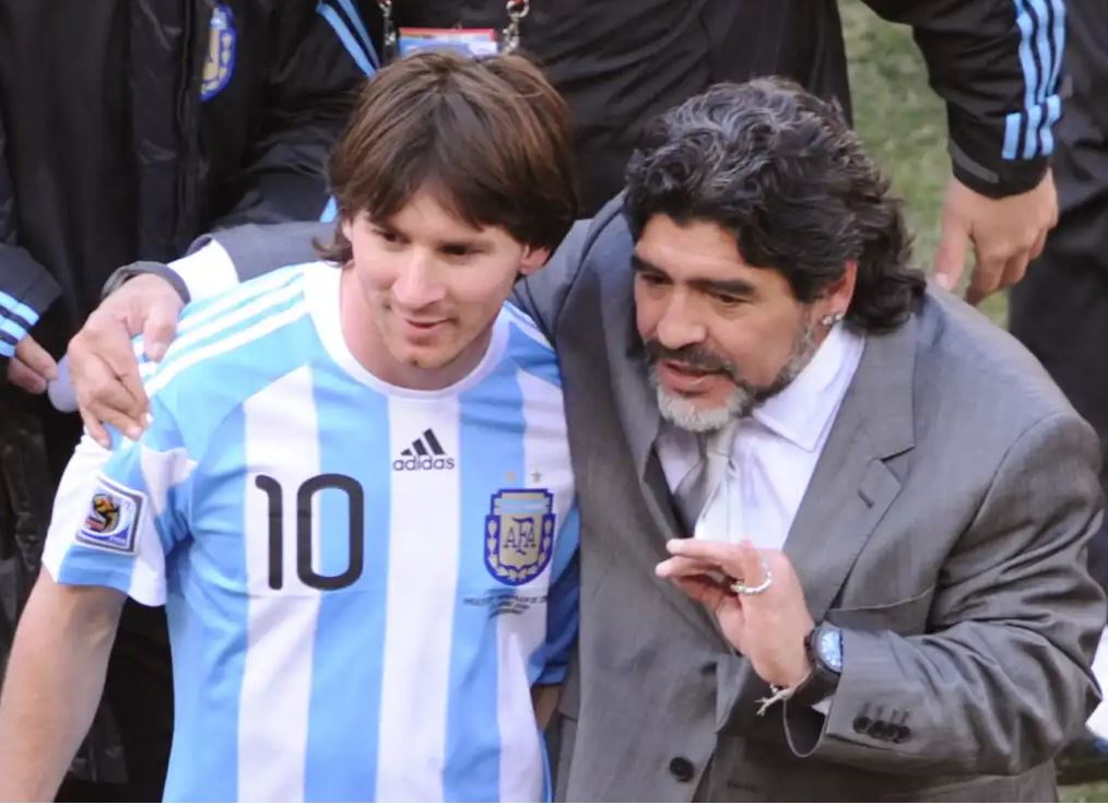 Messi iguala a Maradona en goles y asistencias y se acerca a Batistuta como máximo anotador albiceleste