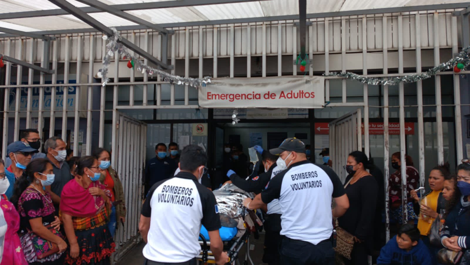 Cuatro personas resultan heridas en un ataque armado en un taller de mecánica en la zona 6