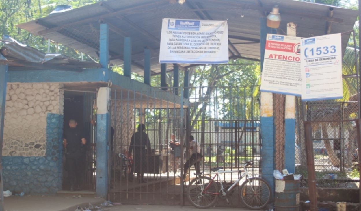 Mujer capturada en Escuintla suma 32 ingresos a la cárcel, estos son los delitos por los que ha estado en prisión