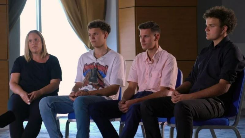 “Nuestra madre mató con un cuchillo al hombre que nos abusó”